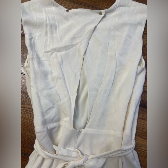 Zara Basic Off White Romper Size Medium Tie Peek-a-boo Back - Picture 4 of 4
